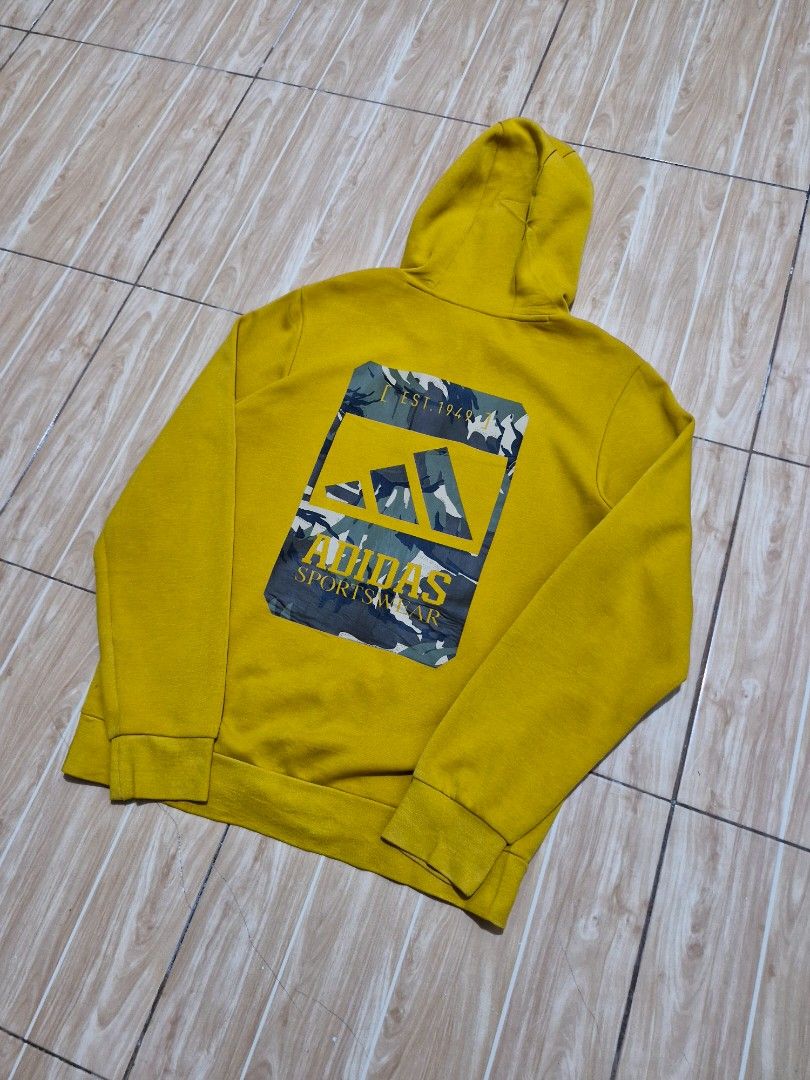 Adidas hoodie (Category: Coats, Jackets and Outerwear) located in Antipolo. Submitted by kentoy6666 (Listing ID 1470307572, Image 1). Description: .