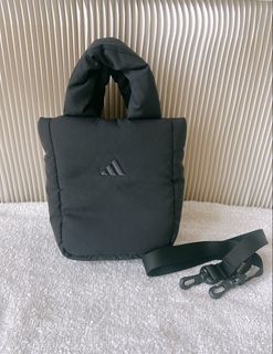 （分類：）位於 。 由 vivi.r 提交（商品編號 1470300885，圖片 1）。簡介： 。