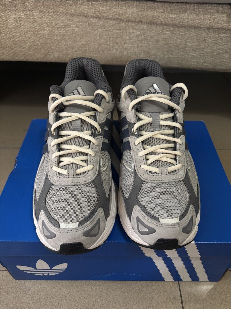 Adidas Response CL Size US 11 (Category: Sneakers) located in Pasig City. Submitted by elyjh17 (Listing ID 1470165504, Image 3). Description: Adidas Response CL Grey White - GZ1561 ‼️ 2295 only - Size: US 11 / UK 10.5 - Color: Grey white - Inclusions: Complete with OG box and tags - Condish: Used once, like Brand new. - Features: Chunky dad shoe style, breathable mesh upper, premium suede overlays, and iconic three stripes PM for detailed vid for