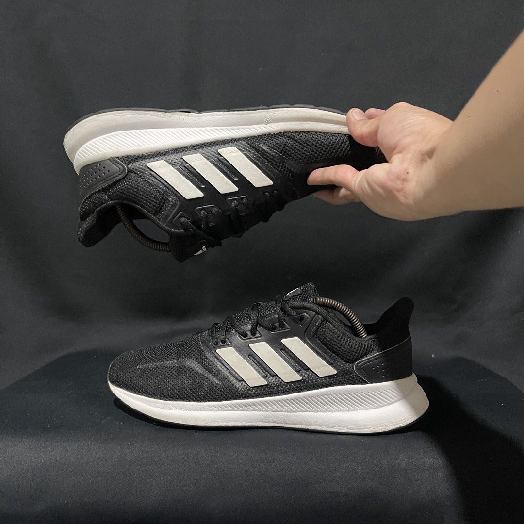 Adidas Runfalcon 3.0 Black White US 9 (Category: Sneakers) located in Bulacan. Submitted by ogieeee (Listing ID 1470235376, Image 3). Description: - Brand: Adidas Runfalcon 3.0 - Color: Black and White - Size: Men's US 9 / EUR 42.5 / CM 27 - Material: Breathable mesh upper with iconic 3-stripe branding - Sole: Cushioned white midsole with durable black rubber outsole - Condition: Clean uppers and soles, great overall condition - Ideal For: Runnin