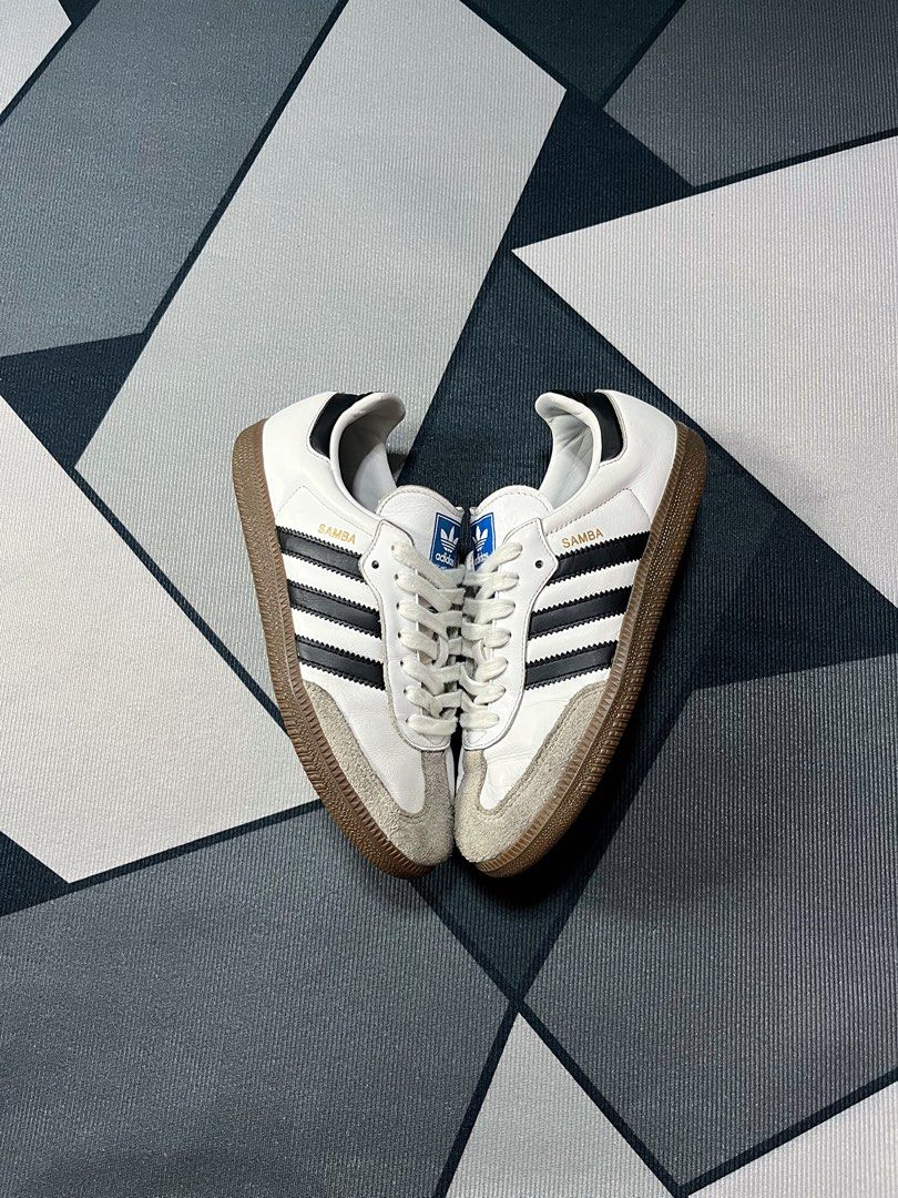 ADIDAS SAMBA OG COLORWAY (Category: Casual Shoes) located in Butuan. Submitted by jacobfrost (Listing ID 1470152238, Image 3). Description: 7 us mens 40 eur Excellent condition minor sign of usage Shipping nationwide📦.