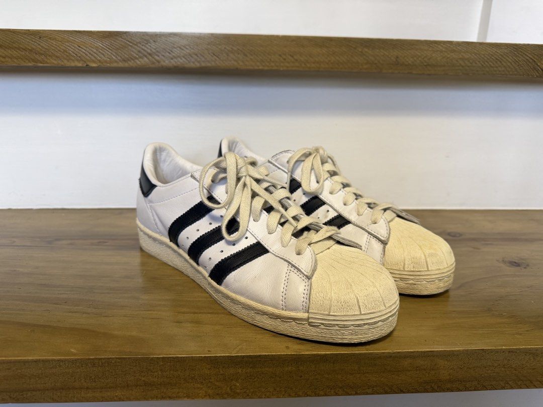 Adidas Superstar (Category: Sneakers) located in Calamba. Submitted by d_curated_market_17 (Listing ID 1470158283, Image 1). Description: Size 9US Lightly used Vintage look NO INCLUSIONS .