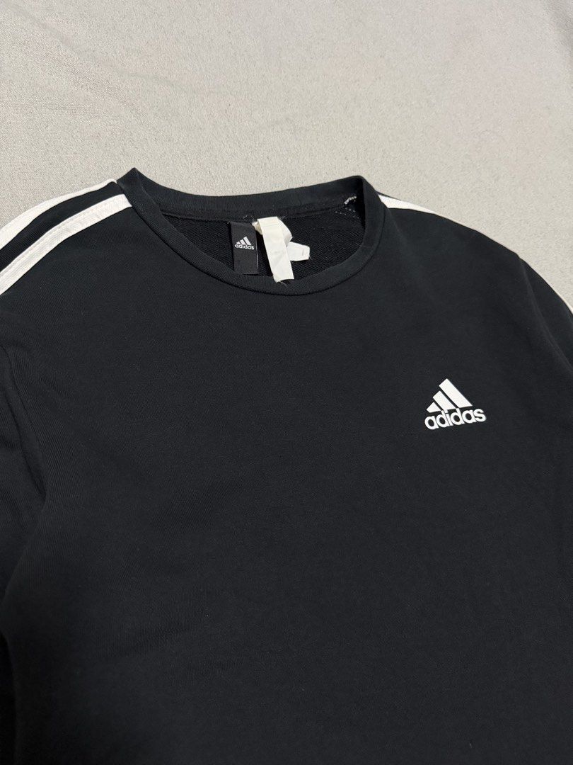 Adidas Sweater Jacket (Category: Coats, Jackets and Outerwear) located in Bulacan. Submitted by sanjisthrift (Listing ID 1470303048, Image 2). Description: Size Medium Width 19 Length 26.5 Very Good Condition 9/10.
