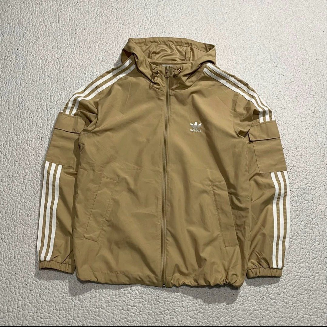 Adidas Windbreaker (Category: Coats, Jackets and Outerwear) located in Cebu City. Submitted by mc80. (Listing ID 1470341481, Image 1). Description: Dimes 21x27 small tag - oversized No issue.