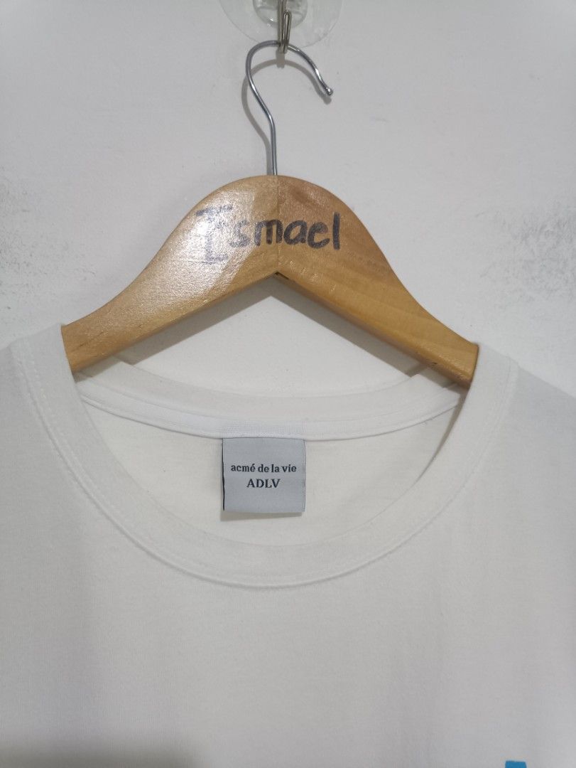 ADLV LIGHTNING HORSE TEE (Category: Tshirts & Polo Shirts ) located in Calbayog City. Submitted by tetoysthrift89 (Listing ID 1470300447, Image 2). Description: ADLV LIGHTNING HORSE TEE EXCELLENT DIMES 22X29 WASH & FABCON, READY TO WEAR NO ISSUE.