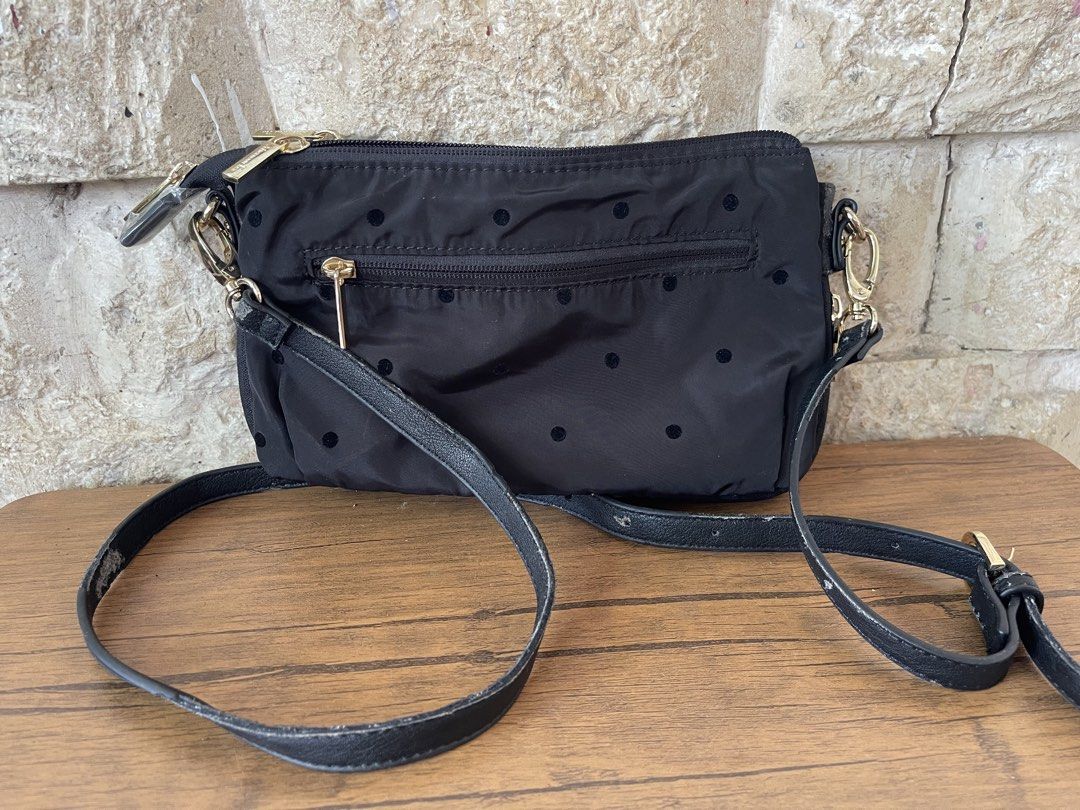 afternoontea sling bag L6x10 (Category: Cross-body Bags) located in San Fernando. Submitted by japansurpluselyu (Listing ID 1470153691, Image 2). Description: .
