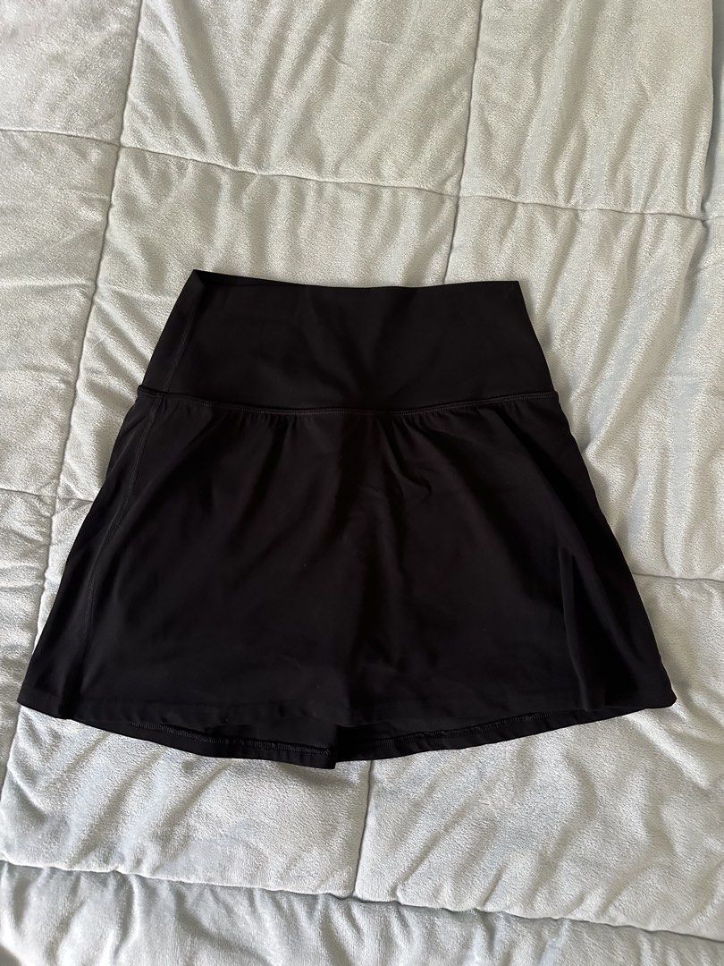Air Active Tennis Skirt (Category: Activewear) located in Subic. Submitted by anndelros29 (Listing ID 1470214416, Image 1). Description: Features a flattering high waist, flared silhouette, and built-in shorts for comfort. Perfect for tennis, running, or casual wear..