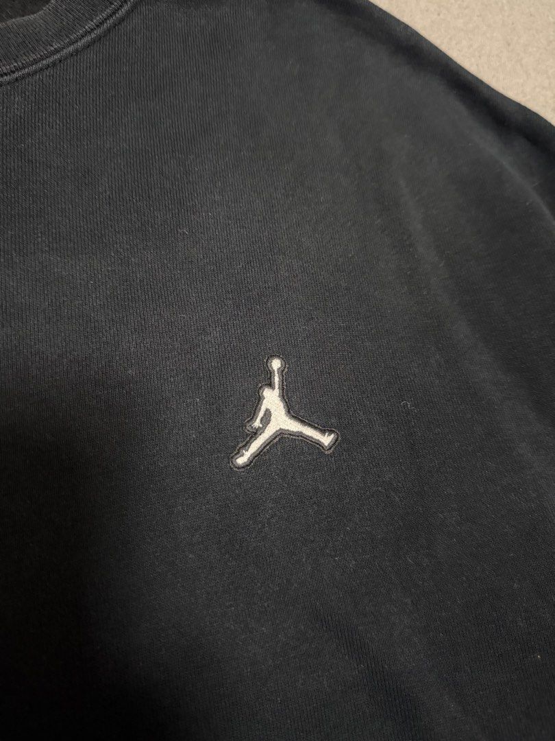 Air Jordan Flight Embroidered Sweater (Category: Coats, Jackets and Outerwear) located in Bulacan. Submitted by sanjisthrift (Listing ID 1470320505, Image 3). Description: Size XL Width 23.5 Length 26 Very Good Condition 9/10 Slightly fade .