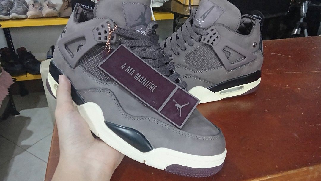 Air Jordan IV Manìere (Category: Sneakers) located in Cainta. Submitted by wichaelthriftstall (Listing ID 1470318497, Image 2). Description: size 9.5 euro 27.5 43cm location Cainta Rizal (Sto.Domingo) payment first before equipped rules. for meet up only dito lang po: Uncle John's Riverside Ortigas Extension near SM East Ortigas. mode of payment - gcash,maya, maribank,gotyme and more. mode of shipping - j&t,lalamove,joyride,grab,angkas padala, jr