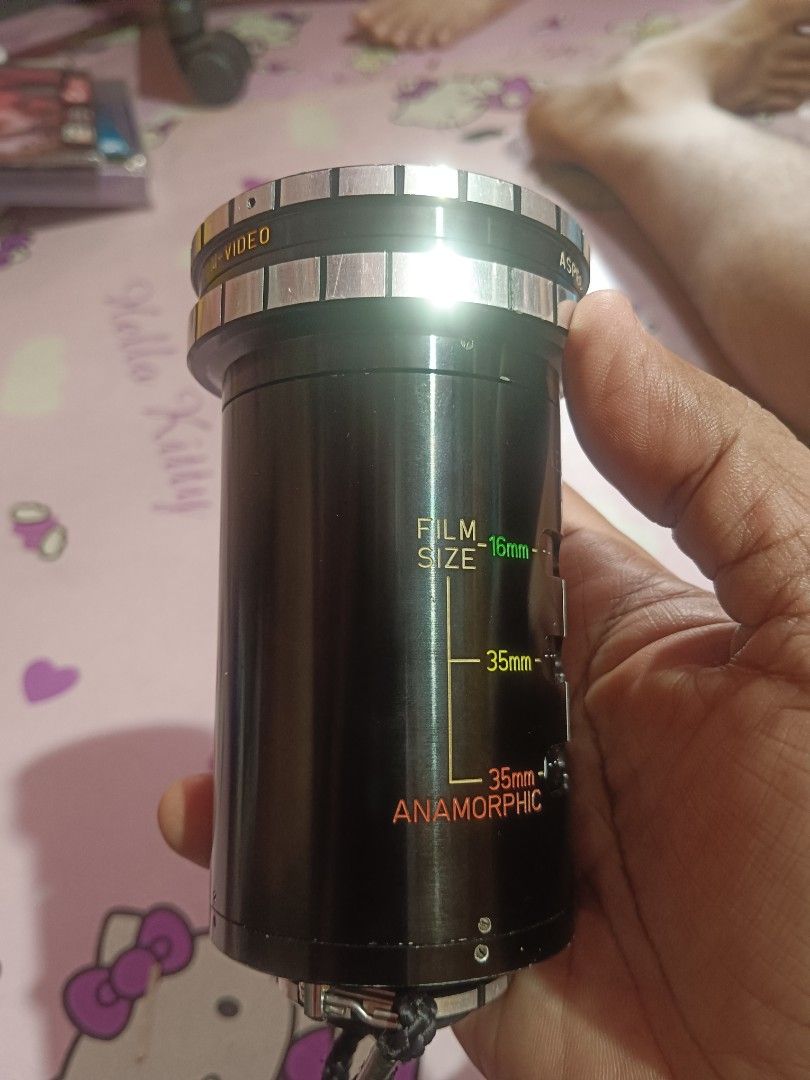 Alan Gordon enterprise inc view finder (Category: Lens & Kits) located in Pasig City. Submitted by rednaxela_rich (Listing ID 1470172783, Image 2). Description: Allan Gordon enterprise. inc patent nos. us D274625 Japan 533309 view finder.