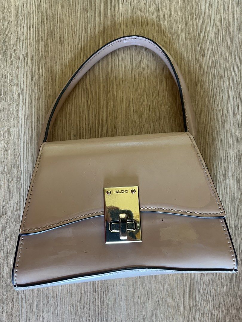 Aldo Patent Blush Pink Top Handle Bag (Category: Luxury Bags & Wallets) located in Manila. Submitted by livestone-e55f (Listing ID 1470196264, Image 1). Description: RFS: I don’t use this anymore, I got a lot of bags na .
