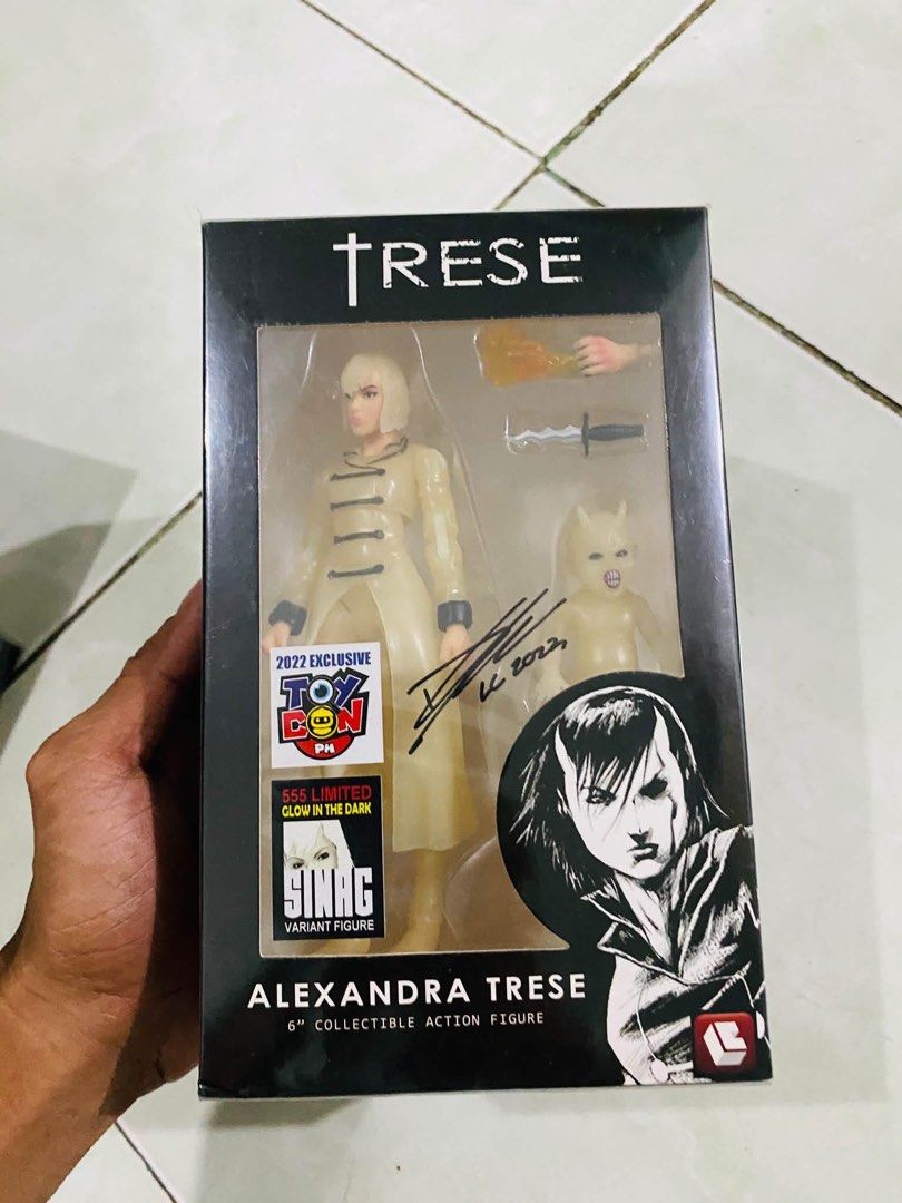 Alexandra Trees - LooseCollector (Category: Figurines & Statues) located in Paranaque City. Submitted by icko007 (Listing ID 1470233489, Image 1). Description: Alexandra Trese TOYCON Exclusive LooseCollector SINAG Glow-in-the-Dark with Impakto (pack-in) with Autographed by LC (SINGEND) MISB ₱3999 Only No Rush Shipping /Dibs now pay now Location Paranaque Payment Gcash/Bpi Shipping Lalamove/Lbc Buyers Risk / Fee ‼️Seller is not responsible for: lo