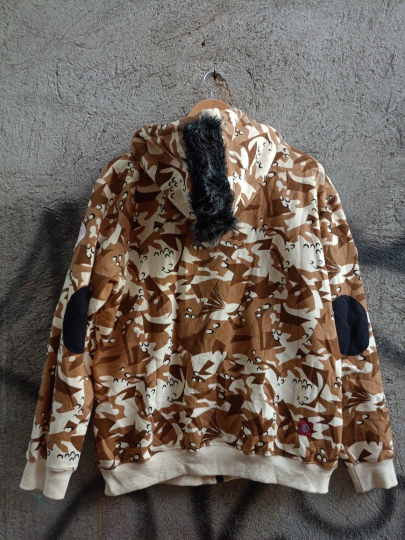Cloth Alienegra Pattern Zip Up Hoodie Dessert Camo (Category: Hoodies) located in Manila. Submitted by naixhrift (Listing ID 1470174974, Image 2). Description: Clot Kazuki Kuraishi Mohawk Alienegra Full Zip Parka Jacket Dessert Camo Size Large Length 29 Width 25 2800 plus ship jnt courier payment on gcash manila area .