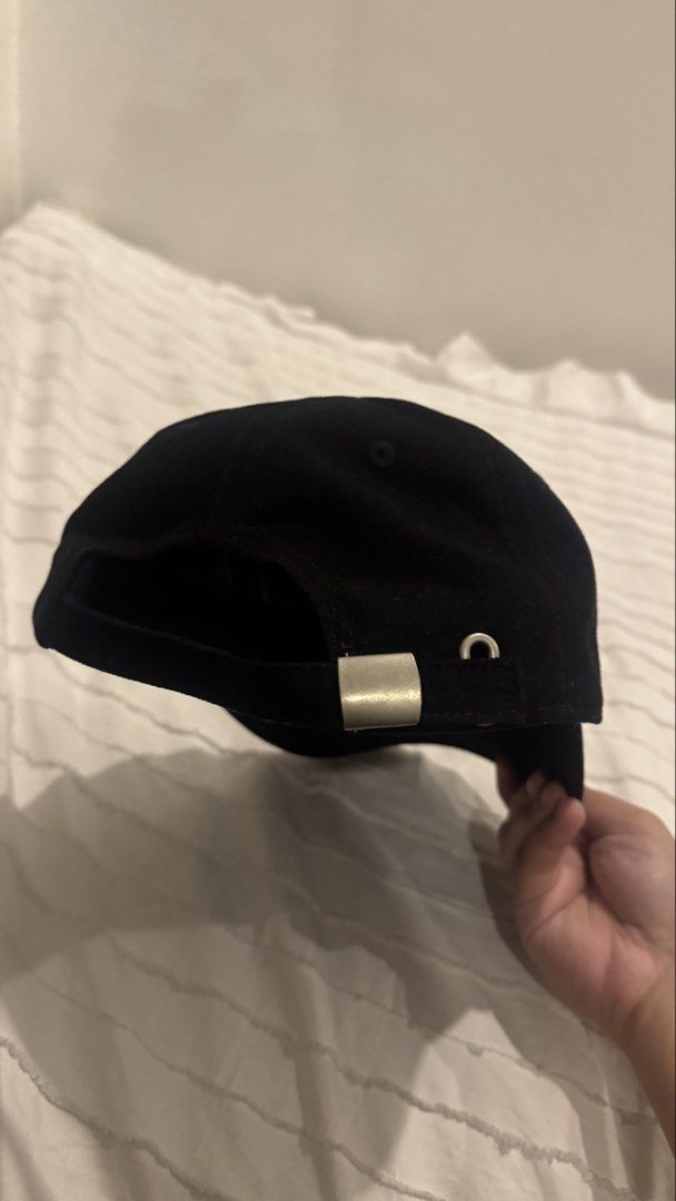 Alo Black Baseball Cap (Category: Caps & Hats) located in Mandaluyong City. Submitted by primasassy (Listing ID 1470180926, Image 3). Description: Alo Black Baseball Cap Worn twice only Loc: Mandaluyong.