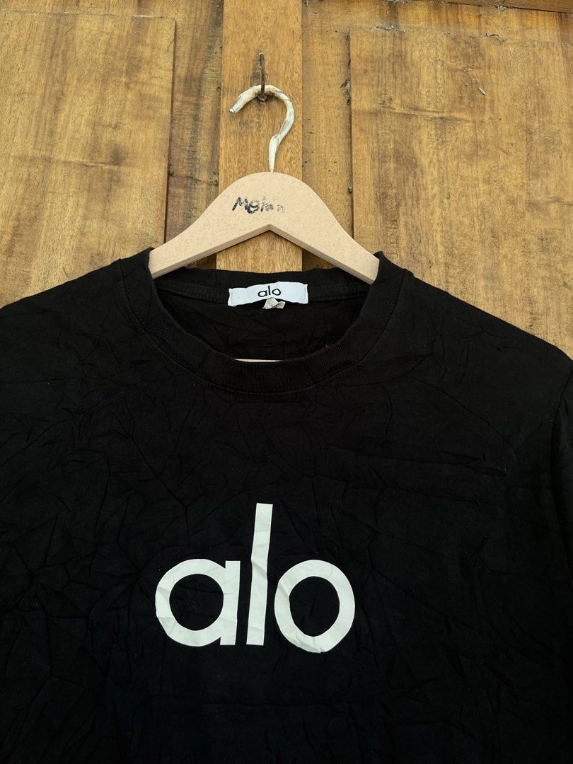 Alo shirt (Category: Activewear) located in Cateel. Submitted by elayyy_070126 (Listing ID 1470175015, Image 2). Description: .