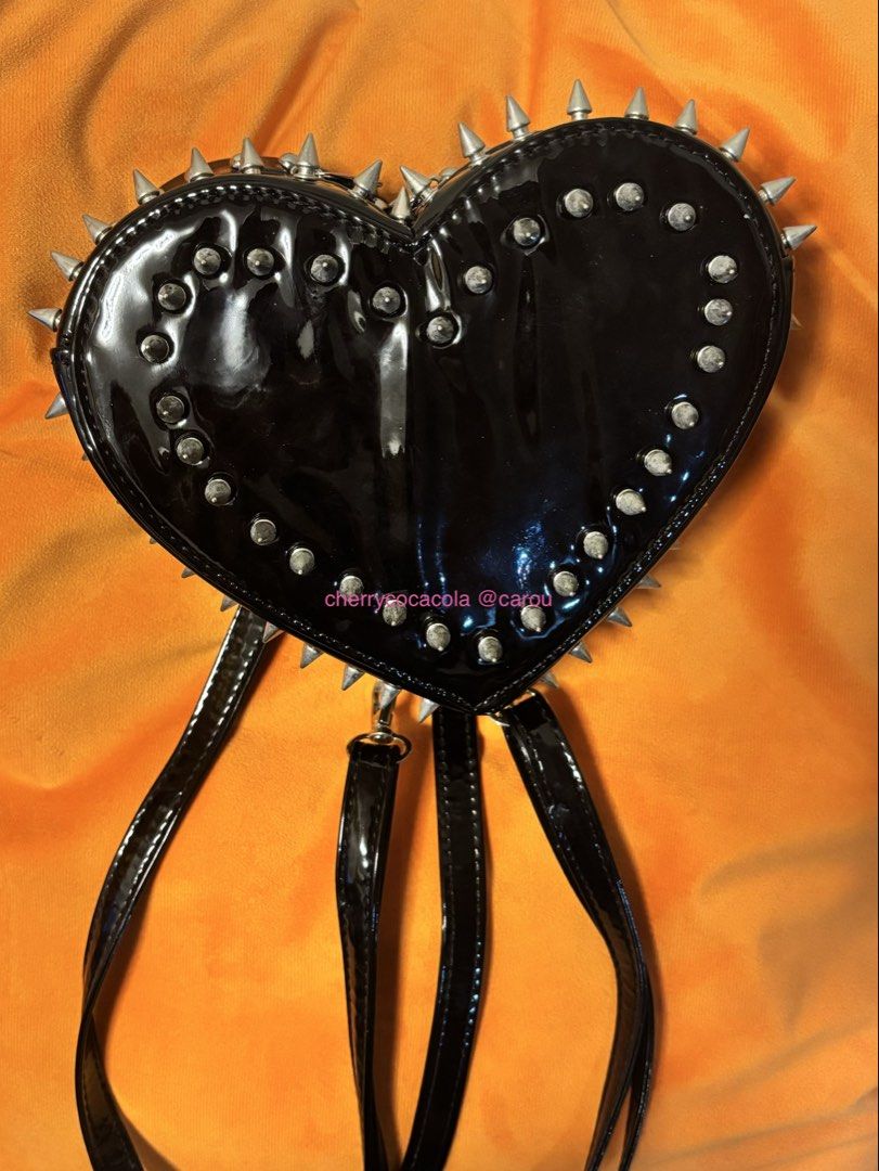 Alt Studded Heart Shaped Backpack (Category: Backpacks) located in Quezon City. Submitted by cherrycocacola (Listing ID 1470312118, Image 1). Description: - no issue! .
