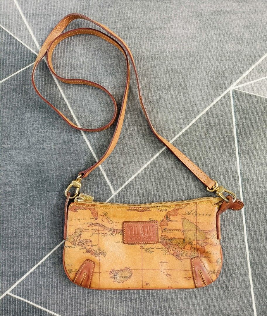 Alviero Martini Sling Bag (Authentic) (Category: Shoulder Bags) located in Cebu City. Submitted by renzecamingay (Listing ID 1470240058, Image 3). Description: Alviero Martini Sling Bag Rank A (Need wash only) 3k Plus sf Thank you and GOD bless ☺️.