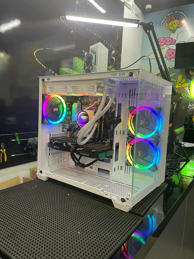 AM4 BUILD WHITE/BLACK BUILD (Category: Desktops) located in Manila. Submitted by 368thrift (Listing ID 1470298775, Image 2). Description: CPU: Ryzen 5 5600x MOBO: Asus Prime B550M-A RAM: Tforce 16gb 3200MHZ GPU: RX6600 STORAGE: 1TB Lexar NM610 m.2 CPU COOLER: Jungle Leopard Aio PSU: Acer 650W 80plus Bronze ISSUE: Rgb fans minsan nagana minsan hindi .