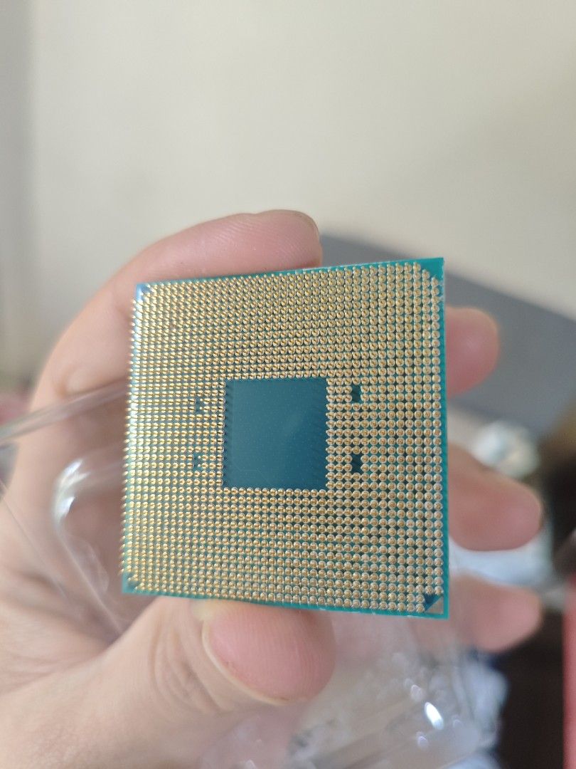 AMD Ryzen 5 2600x Series Desktop Processor (Category: Computer Parts) located in Manila. Submitted by kuronekokona (Listing ID 1470239155, Image 2). Description: FOR SALE: AMD Ryzen 5 2600X Processor – ₱3,000 Negotiable Selling my AMD Ryzen 5 2600X CPU! 🔹 Specifications: - 6 Cores / 12 Threads - Base Clock: 3.6 GHz - Max Boost Clock: 4.2 GHz - AM4 Socket - 95W TDP 🔹 Condition: - Working when last used - Not retested after removal - Processor on