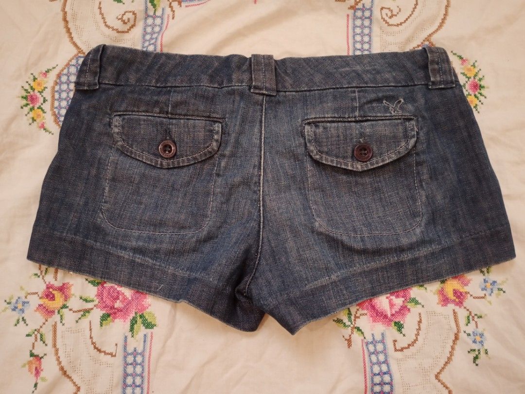 american eagle outfitters micro shorts (Category: Shorts) located in Binan City. Submitted by shayclothies_ (Listing ID 1470264580, Image 3). Description: 🦢 american eagle outfitters micro shorts ! 🍄 s - m (maximum 32 waistline) 🍄 authentic ! 🍄 seller's fave ~ (so pretty, i swear !! ) 🍄 perfect in any outfit !!.