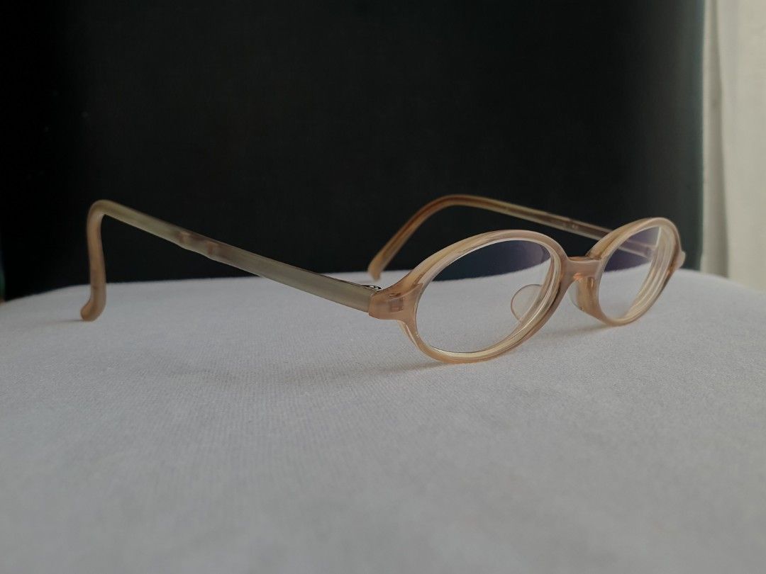 AMI Paris Eyeglass Frame (Category: Sunglasses & Eyewear) located in Quezon City. Submitted by WasalakTwo (Listing ID 1470241871, Image 2). Description: Bought in Japan Authentic Goodcondition Clean and presentable Lens are graded, but replaceable Open for delivery nationwide Front Width 12.8cm Front Height 3cm.