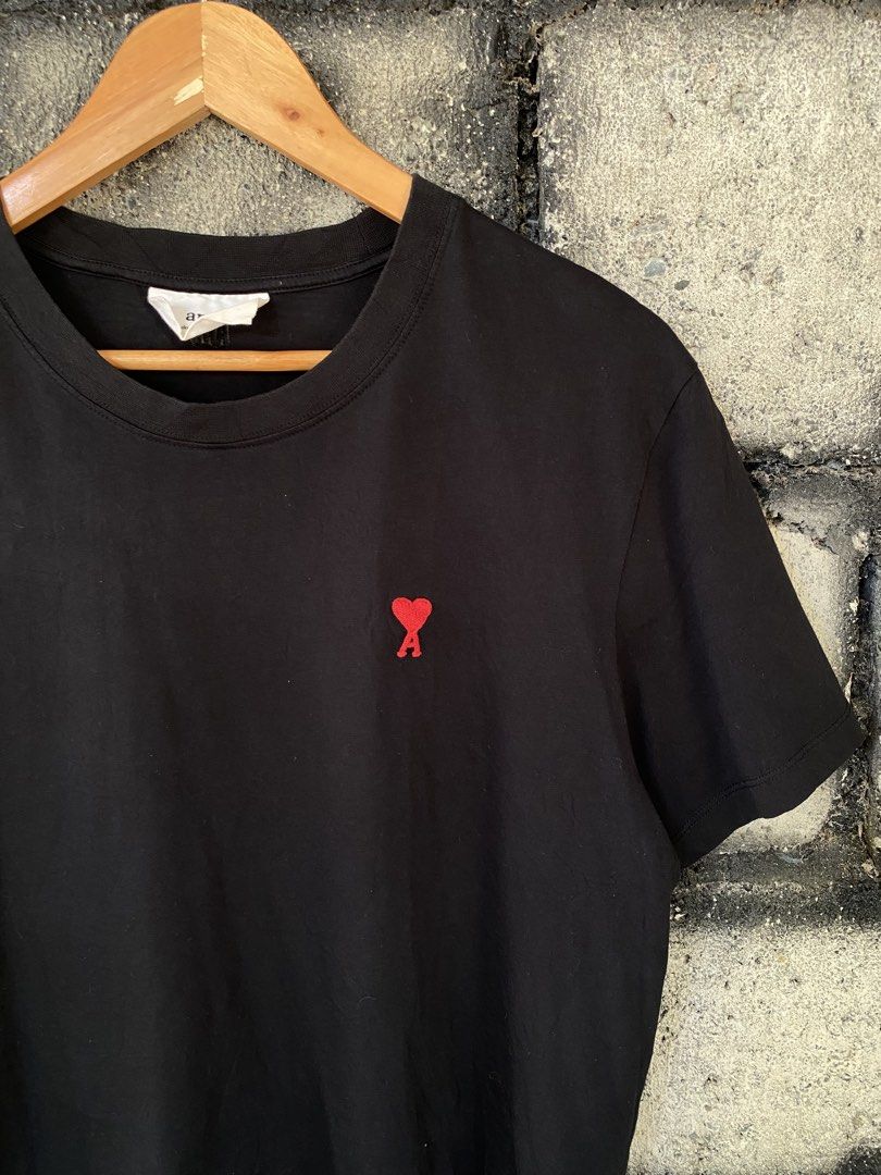 AMI Paris T Shirt (Category: Tshirts & Polo Shirts ) located in Villaverde. Submitted by theluxurythrift.ph (Listing ID 1470189611, Image 2). Description: Wts Ami Paris T shirt Size Large on Tag W 21 Inch L 27 Inch Excellent Condition No Flaws 1999 + Sf.