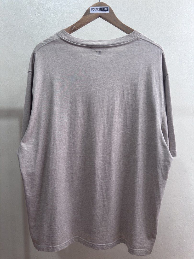 Ami Shirt (Category: Luxury Apparel) located in Dasmarinas. Submitted by phamhannii (Listing ID 1470278441, Image 3). Description: .
