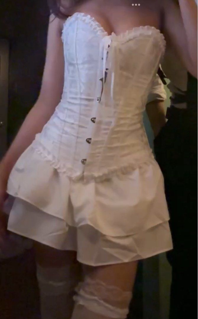 Angel Costume Set Halloween (Category: Sets or Coordinates) located in Cavite. Submitted by whimsyms (Listing ID 1470287957, Image 2). Description: selling my hallo costume last year to buy new one 😤 PLZ TAKE THIS ALR ITS SO CHIC also sorry for the 1&2 pics, the metal thingy was unhooked but its not damaged .