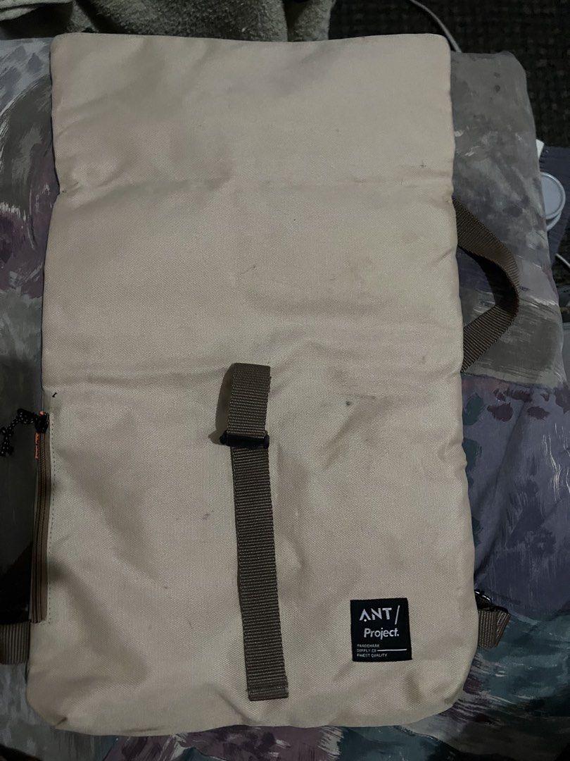 ANT Project Zeneca 2-in-1 backpack and tote bag for laptops (Category: Backpacks) located in Paranaque City. Submitted by ekkostarfall.12902 (Listing ID 1470332700, Image 3). Description: - Color: Beige - best as laptop bag, fits 14” laptop - zip and buckle closure, plus inner laptop sleeve and 2 small pockets for organization. - can be used as either a backpack or tote bag MOP: Bank Transfer SF Shouldered by buyer Parañaque.