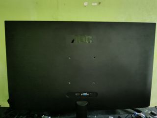Complete desktop computer setup with monitor keyboard and mice ...