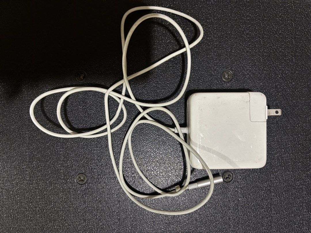 Apple MacBook Pro 13-inch Mid 2012 (Category: Laptops & Notebooks) located in Cavite. Submitted by axeliz (Listing ID 1470306098, Image 2). Description: - Model: Mid 2012 13-inch MacBook Pro (Silver Aluminum body) - OS: macOS Catalina (v10.15.8) - Processor: 2.5 GHz Dual-Core Intel Core i5 - Memory: 8 GB 1333 MHz DDR3 RAM - Graphics: Intel HD Graphics 4000 1536 MB - Keyboard: Backlit keyboard - Inclusions: Original charger included - Condition: G