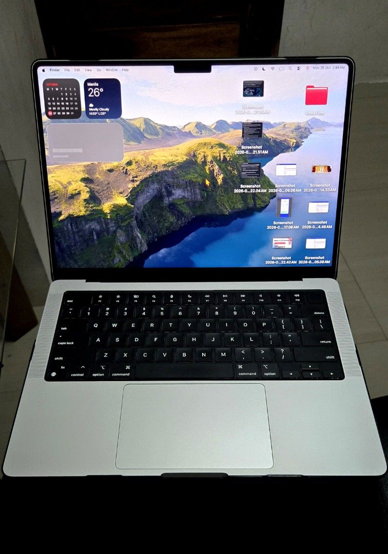 Apple MacBook Pro 14-inch M3 chip 16GB (Category: Laptops & Notebooks) located in Caloocan City. Submitted by reva_g (Listing ID 1470339709, Image 1). Description: - Model: MacBook Pro 14-inch, (COLOR: Space Grey) - Processor & Memory: Apple M3 chip, 16GB RAM, 512GB SSD - Display: Liquid Retina XDR display - Battery: 108 cycle count, 95% maximum capacity - Warranty: AppleCare+ active until October 1, 2028 - Condition: Clean, 100% working, well-ma