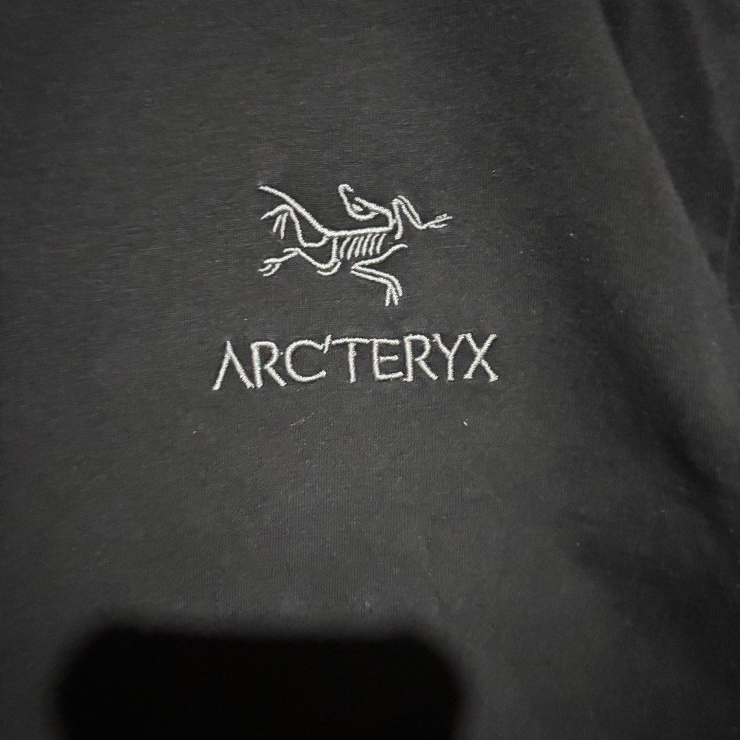 ARCTERYX EMBROID LOGO BLACK SHIRT (Category: Tshirts & Polo Shirts ) located in Taytay. Submitted by dwinsapparel (Listing ID 1470255273, Image 2). Description: ARCTERYX EMBROID LOGO BLACK SHIRT W-24 L- 27.5 EXCELLENT CONDITION NEED WASH COMPLETE TAGS.