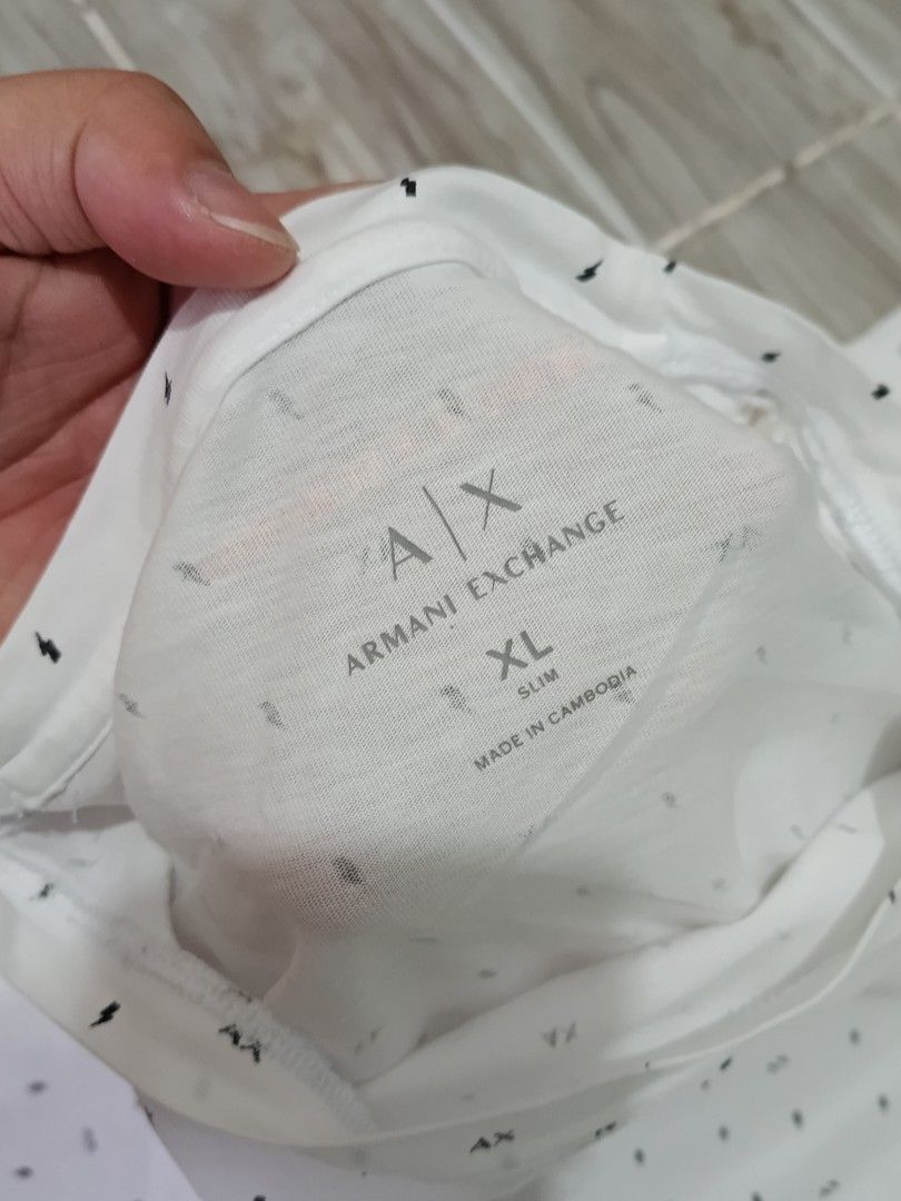 ARMANI EXCHANGE AOP TSHIRT (freeshipping) (Category: Tshirts & Polo Shirts ) located in Quezon City. Submitted by gyl-stop (Listing ID 1470272106, Image 3). Description: free shipping 22 x 28.5 excellent condi cr: 9.8/10 issue: none.