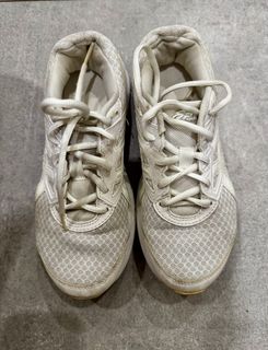 Asics Hypersync, Women's Fashion, Footwear, Sneakers on Carousell