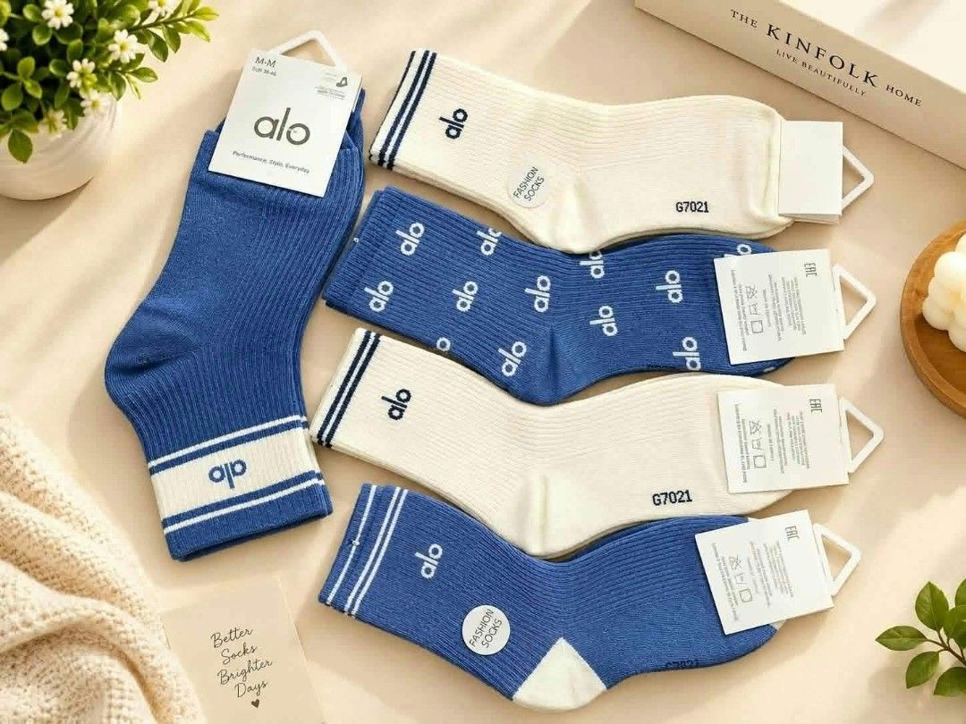 Assorted Socks Set (Category: Socks & Tights) located in Manila. Submitted by luisrosari67429 (Listing ID 1470252339, Image 2). Description: Assorted socks set With box.