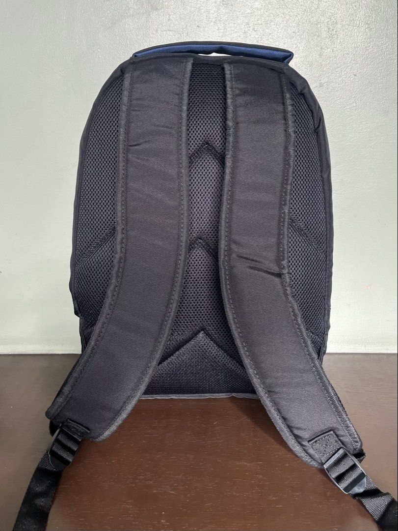 ASUS laptop bag (Category: Laptop Bags & Sleeves) located in Quezon City. Submitted by sustainable.sarah (Listing ID 1470153553, Image 3). Description: Brand new, never used. Asus 15.6” Laptop Backpack Bag Fits Up to 15.6” laptop Multiple Compartments Sleek Design 1 Compartment with laptop cradle 1 pocket for easy access of small things Padded back, padded handle, soft grip padded back strap Water resistant Estimated specs 48CM x 8CM x 32CM.