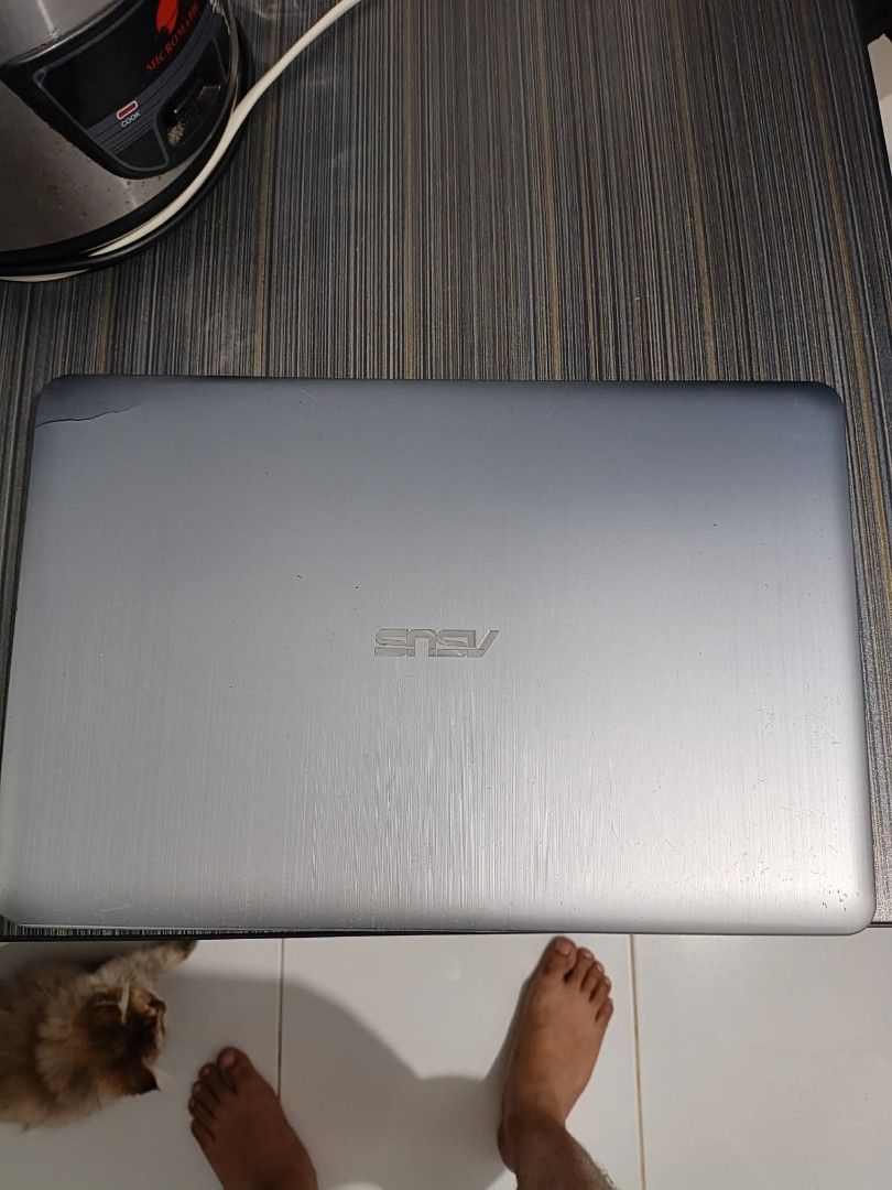 ASUS X540B Laptop Intel Pentium NVIDIA GeForce (Category: Laptops & Notebooks) located in Quezon City. Submitted by fastmountain_e46e04 (Listing ID 1470306350, Image 2). Description: . ASUS LAPTOP - Perfect for students. Good for microsoft office works and light tasks sa laptop (Hindi pang gaming) ‎ ‎Issue: ‎ ‎Line cracked on the top outer cover (Visible on the picture) ‎The number 2 on the keypad is deattached ‎ ‎• Display: 15.6-inch (1366 x 768