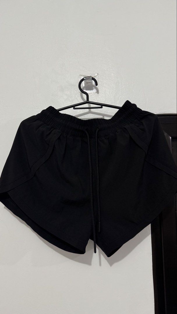 Athletic Running Shorts Bundle Black and Dusty Rose (Category: Shorts) located in Muntinlupa City. Submitted by maraaalpz (Listing ID 1470272232, Image 1). Description: - Set of 2 athletic shorts: Black and Dusty Rose Pink - Lightweight and breathable fabric for maximum comfort - Elastic waistband with matching adjustable drawstrings - Flattering curved hem design for easy movement - Perfect for gym workouts, runs, or lounging at home - Selling a