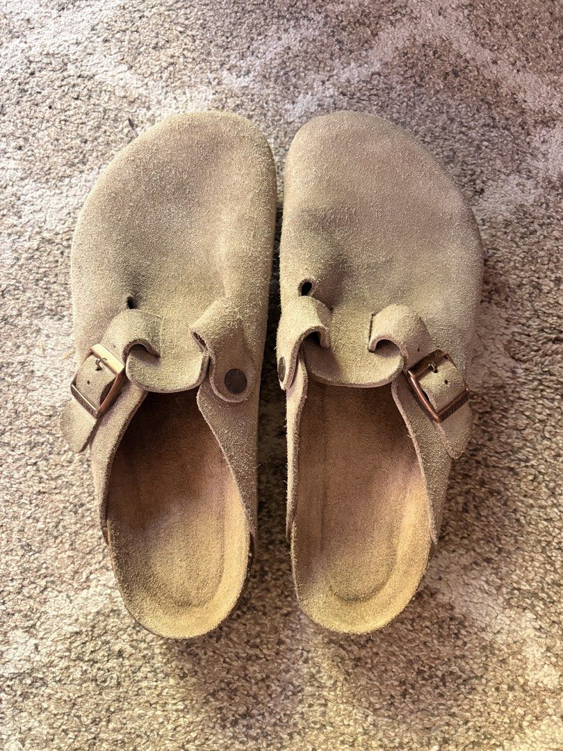 Auth Preloved Birkenstock Boston Clogs (Category: Slippers & Slides) located in Paranaque City. Submitted by silentstone.dolphin (Listing ID 1470215481, Image 2). Description: Suede Leather.. Taupe Color.. Soft Footbed.. Brass Buckle.. Size 43RF.. Clean&Ready to Wear✅ Super Gwapo in Actual😍.