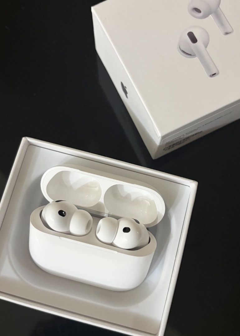 Authentic Airpods Pro 3 (Category: Earphones) located in Manila. Submitted by ari.coll (Listing ID 1470149744, Image 1). Description: READ DESCRIPTION! • authentic, purchased from powermac • warranty valid until 2027 • complete with original box + eartips • meetups available • same-day delivery can be arranged • price is still negotiable for sure buyers • dm for more photos / details.