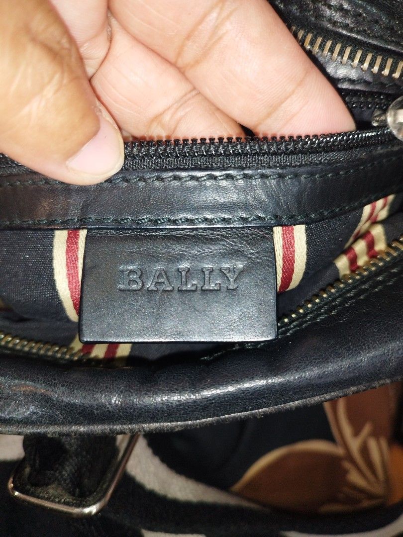 AUTHENTIC BALLY (Category: Luxury Bags & Wallets) located in Moalboal. Submitted by irishfox28 (Listing ID 1470158304, Image 2). Description: .