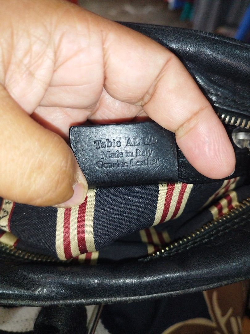 AUTHENTIC BALLY (Category: Luxury Bags & Wallets) located in Moalboal. Submitted by irishfox28 (Listing ID 1470158304, Image 3). Description: .