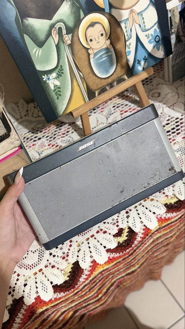 Authentic Bose SoundLink Bluetooth Speaker III (Category: Soundbars, Speakers & Amplifiers) located in Manila. Submitted by kenakeza (Listing ID 1470179285, Image 2). Description: 🚨 URGENT SALE! BOSE SOUNDLINK BLUETOOTH SPEAKER III 🚨 Authentic Bose SoundLink Bluetooth Speaker III ✅ Original charger included 📍 Location: Parañaque City 💸 Payment: GCash NO FIXED PRICE! Send me your offers via DM. 💌 Message me if interested! 🔊.