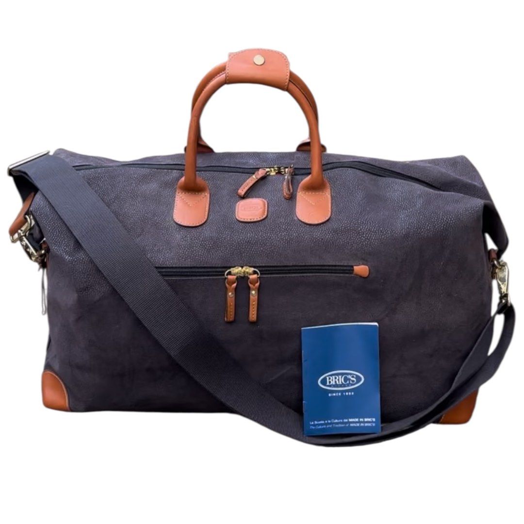Authentic BRICS Travelling Bag (Category: Cross-body Bags) located in San Fabian. Submitted by rei_aniels (Listing ID 1470346491, Image 2). Description: Authentic BRICS Like new Travelling Bag Large size Water-Resistant Suede Leather Adjustable Strap .
