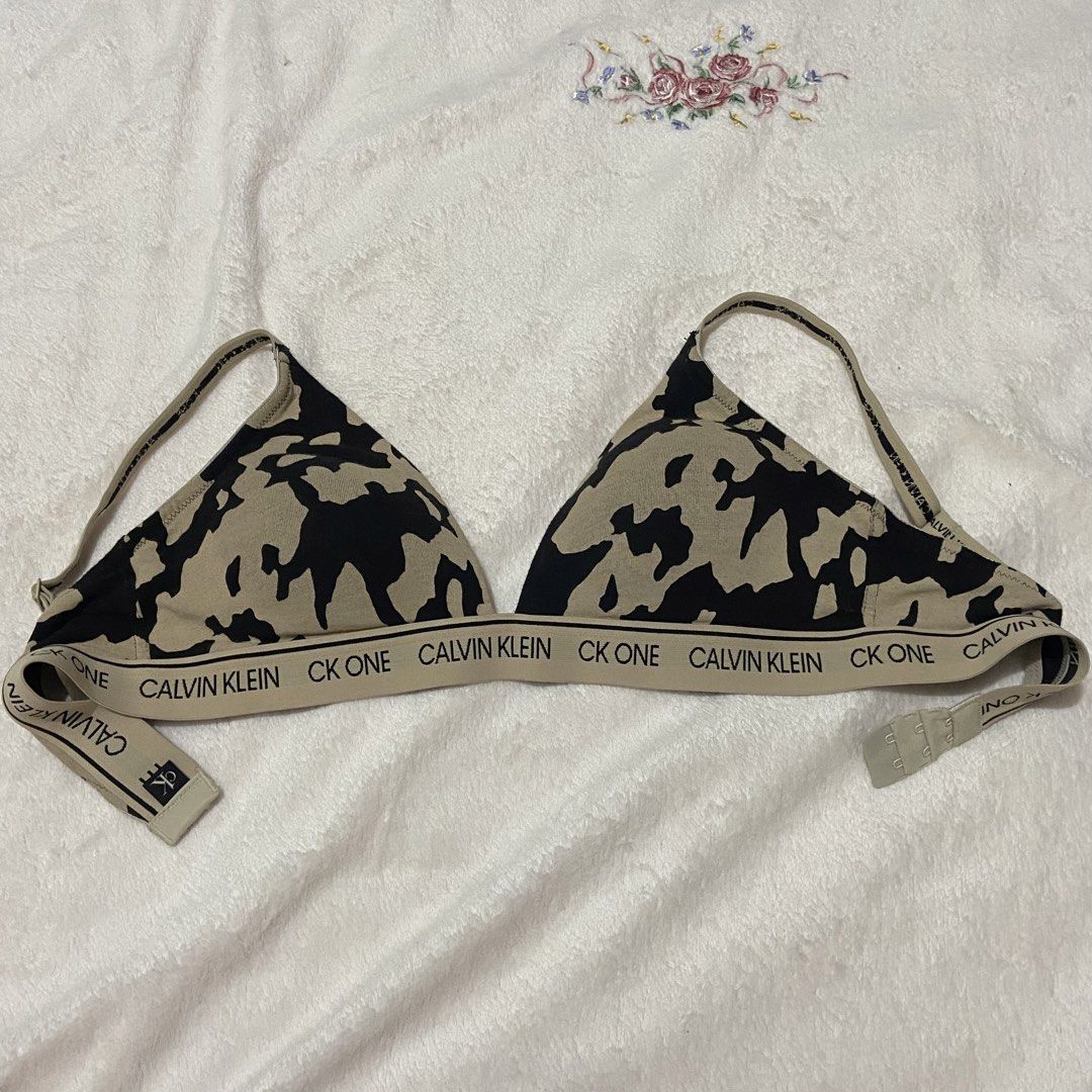 Authentic Calvin Klein CK One Bra (Like new) (Category: Undergarments & Loungewear) located in Marikina City. Submitted by jeliie (Listing ID 1470311423, Image 1). Description: No issue once lang nasuot Size 34B.