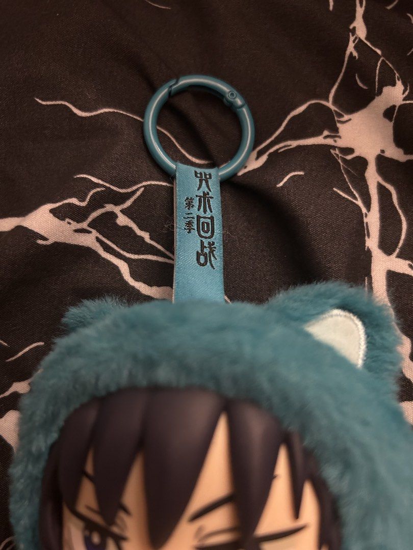 Authentic JJK Toji Keychain (Category: Character Goods) located in Manila. Submitted by matchablossomfinds (Listing ID 1470288383, Image 2). Description: - Original price: ₱800 - No issue - No box included .