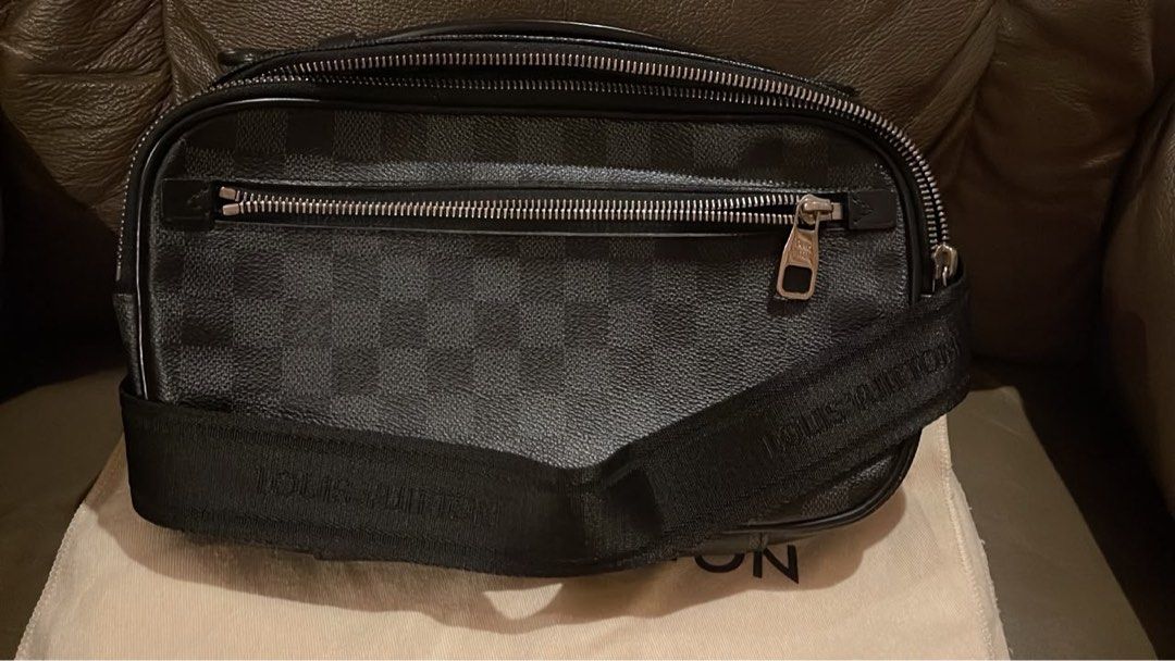 Authentic Louis Vuitton Ambler Bum Bag (Category: Luxury Bags & Wallets) located in Quezon City. Submitted by ThriftCentralShop (Listing ID 1470296990, Image 1). Description: ✅DISCLAIMER: Thrift Central Shop is not affiliated or associated with any of the brands featured. All copyrights reserved to the brand owners. 🔵 With dust bag. ***All Rights Reserved To Brand Owners. Manage your expectation please. Kinldy click the make an offer button once