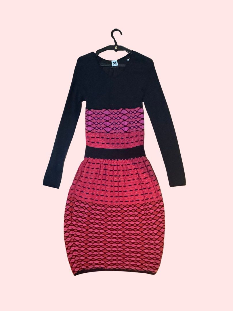 Authentic Missoni Patterned Dress - Pink/Red/Black (Category: Dresses) located in Pasig City. Submitted by kia.sell (Listing ID 1470296314, Image 1). Description: Missoni long-sleeve knit sweater dress featuring a black upper bodice and a pink-and-black patterned lower skirt. - like new - no flaws - breathable - pretty light-weight! .