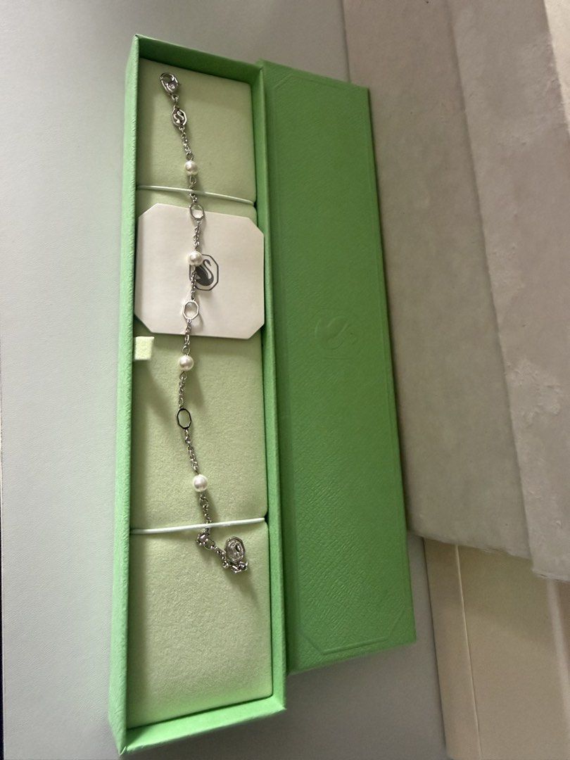 Authentic Swarovski Bracelet (Category: Bracelets) located in San Jose del Monte. Submitted by agoraartmarket (Listing ID 1470169504, Image 2). Description: With box and cert of authenticity Bought in London, UK Never used.